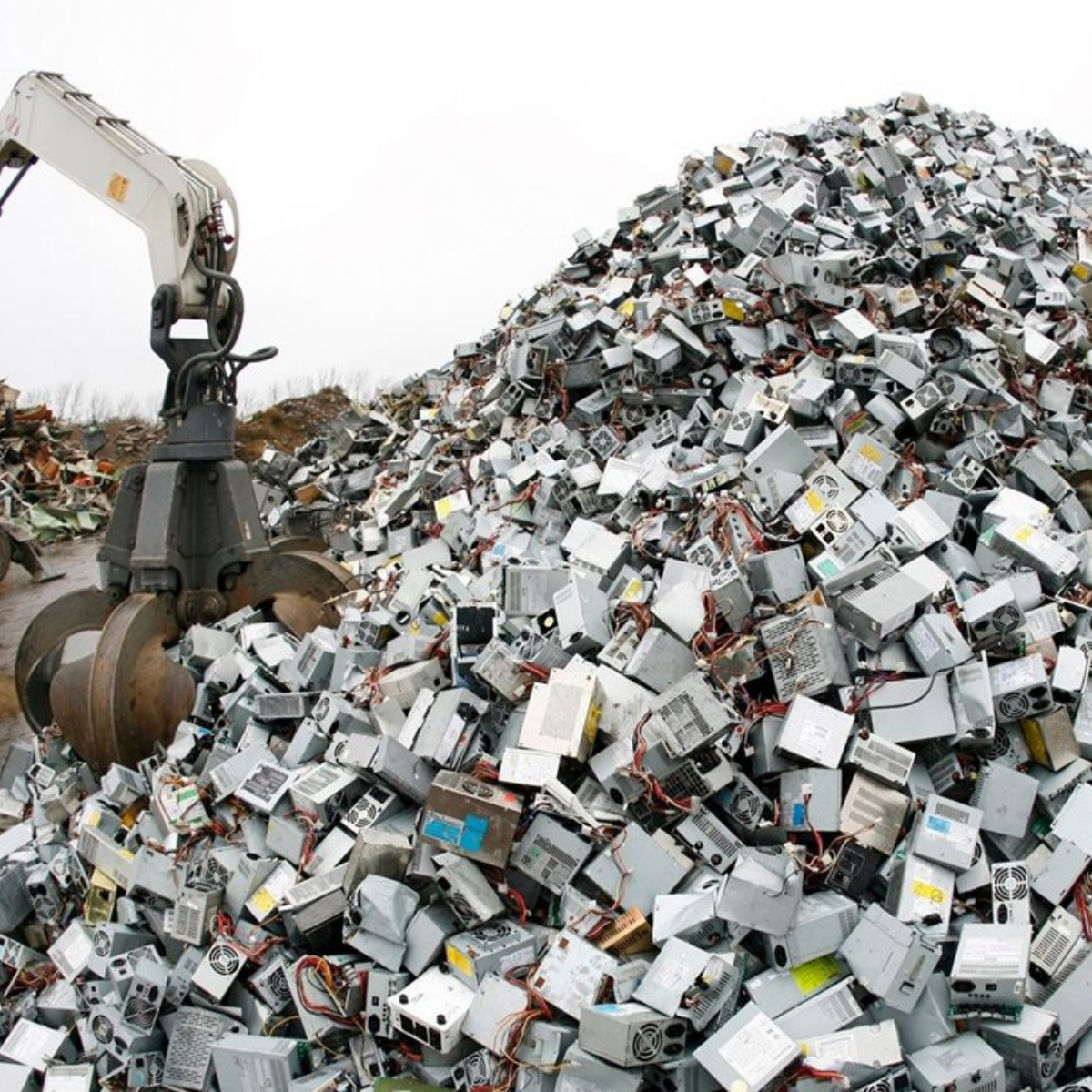 ¿Sabes qué es el E-waste?